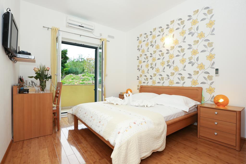 Sunrise Apartments ซัฟทัท ภายนอก รูปภาพ