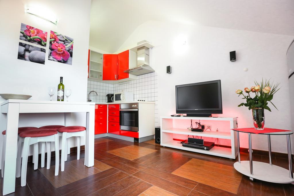 Sunrise Apartments ซัฟทัท ภายนอก รูปภาพ