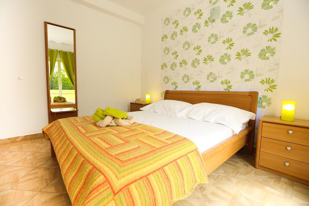 Sunrise Apartments ซัฟทัท ภายนอก รูปภาพ
