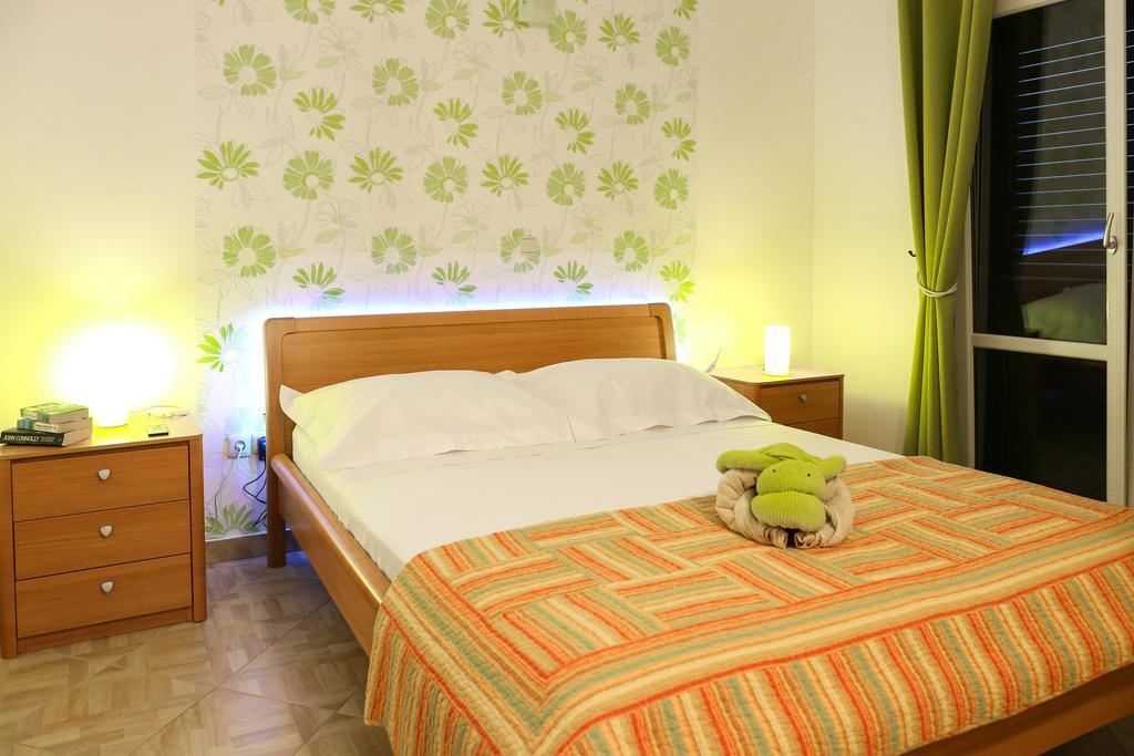 Sunrise Apartments ซัฟทัท ภายนอก รูปภาพ
