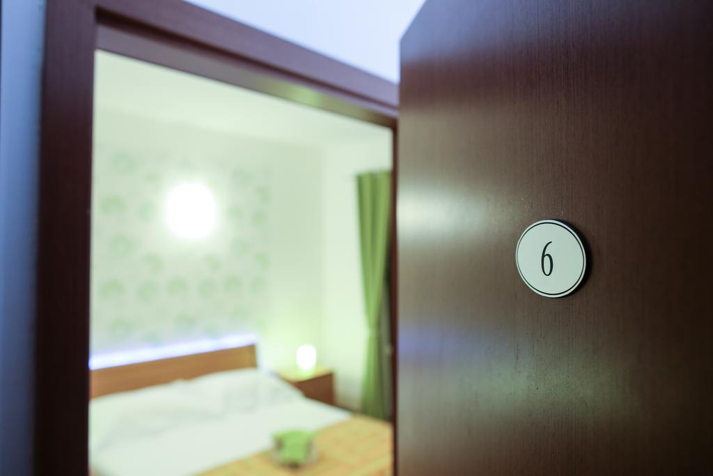 Sunrise Apartments ซัฟทัท ภายนอก รูปภาพ
