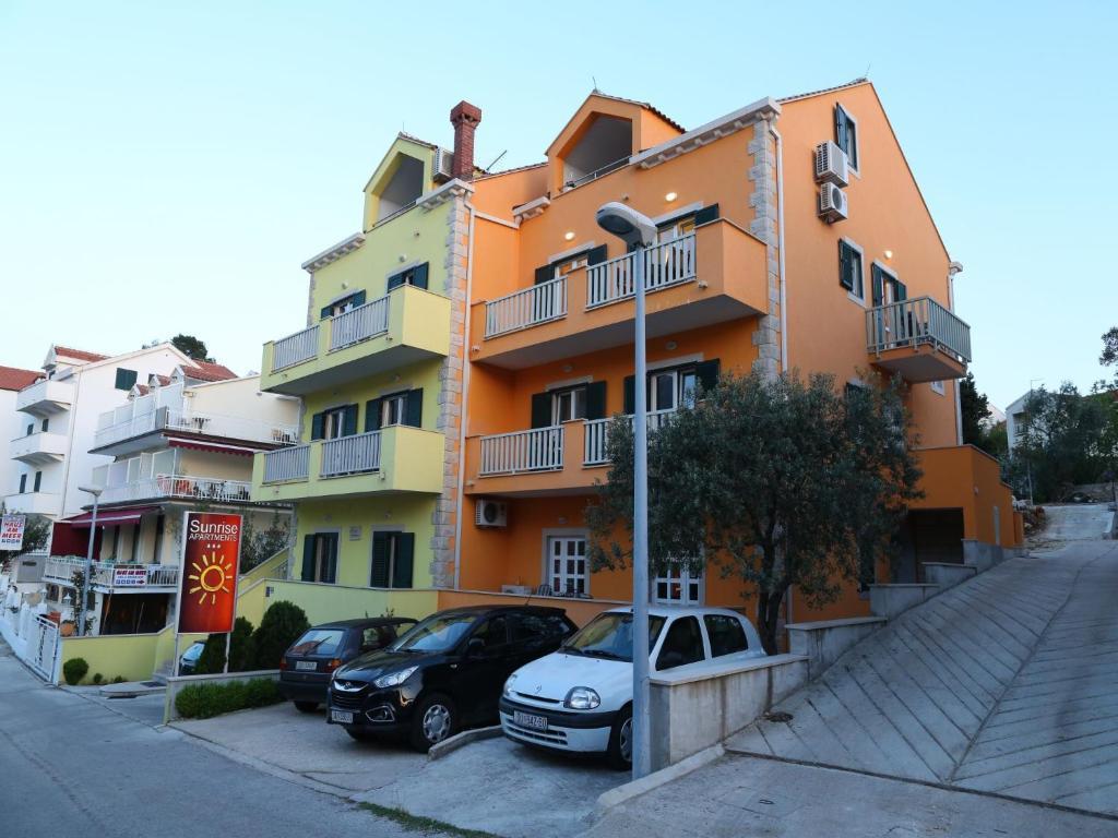 Sunrise Apartments ซัฟทัท ภายนอก รูปภาพ