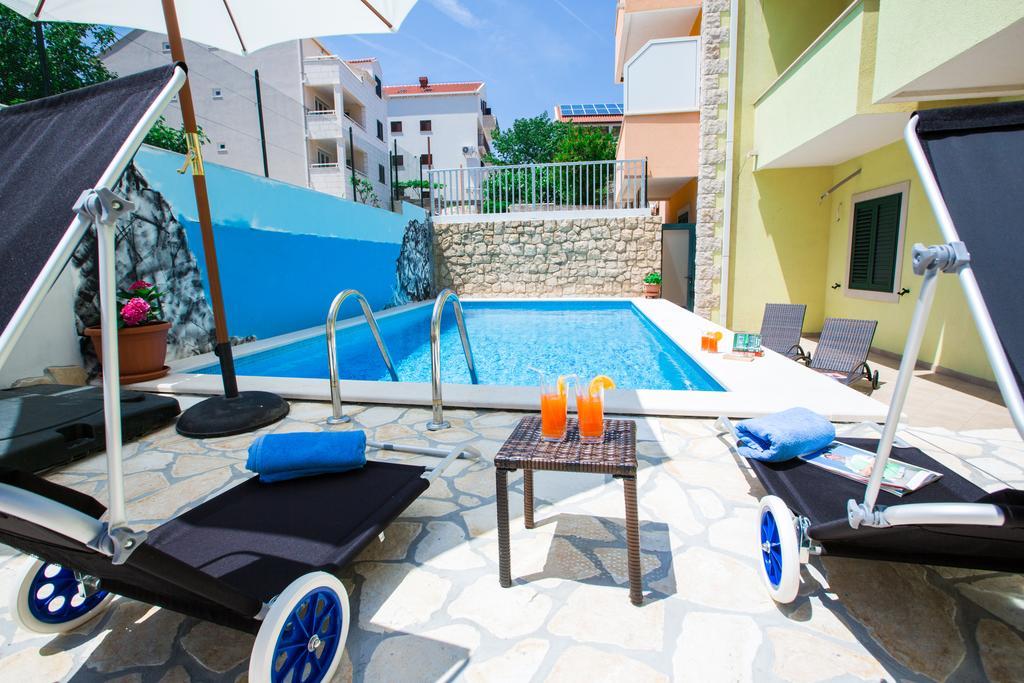 Sunrise Apartments ซัฟทัท ภายนอก รูปภาพ