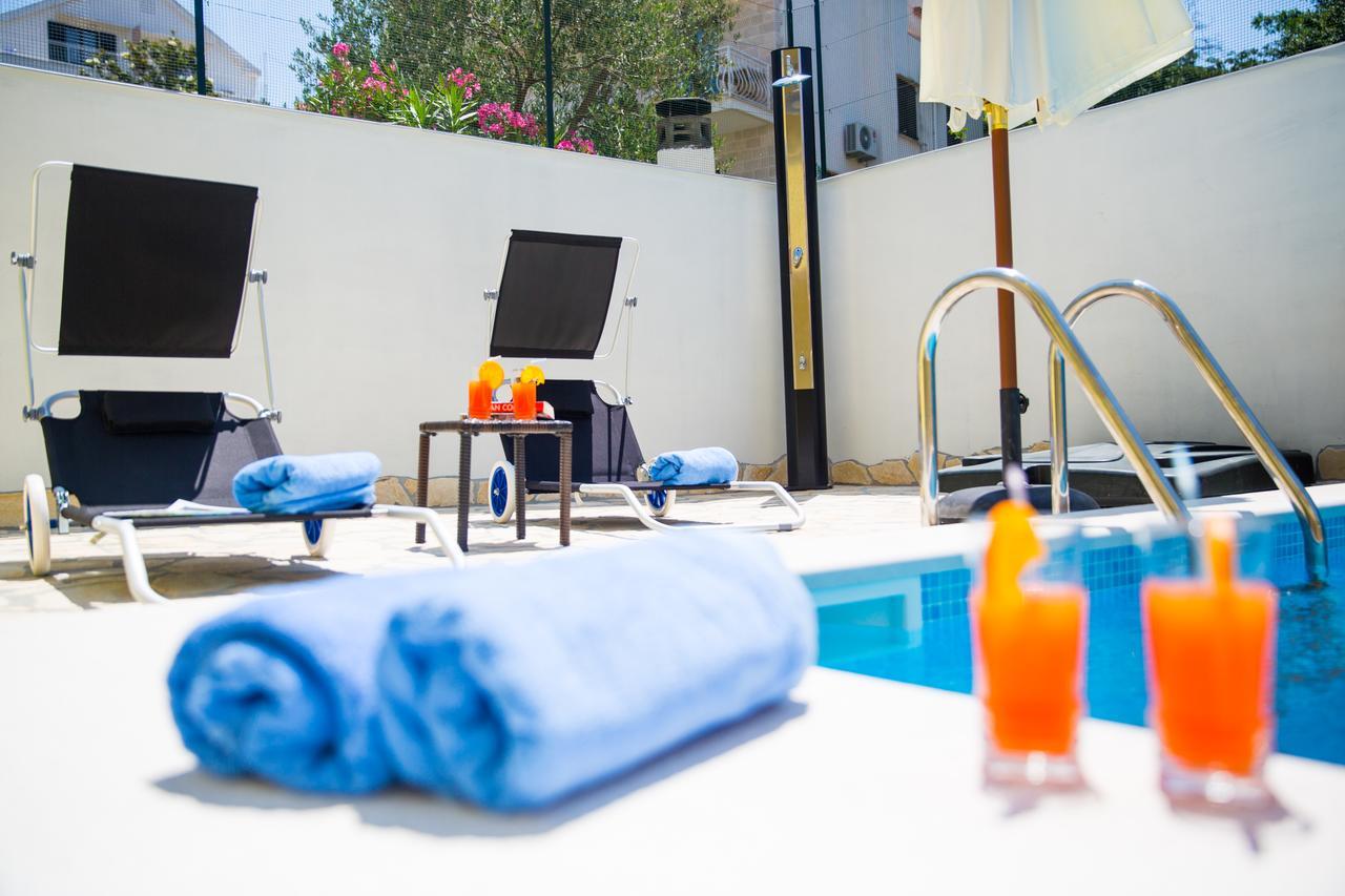 Sunrise Apartments ซัฟทัท ภายนอก รูปภาพ