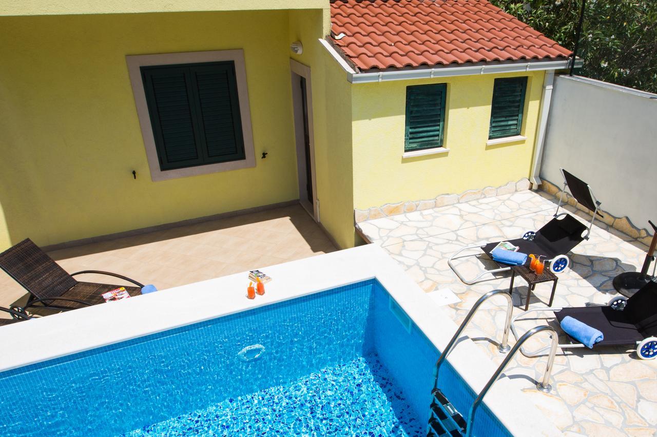 Sunrise Apartments ซัฟทัท ภายนอก รูปภาพ