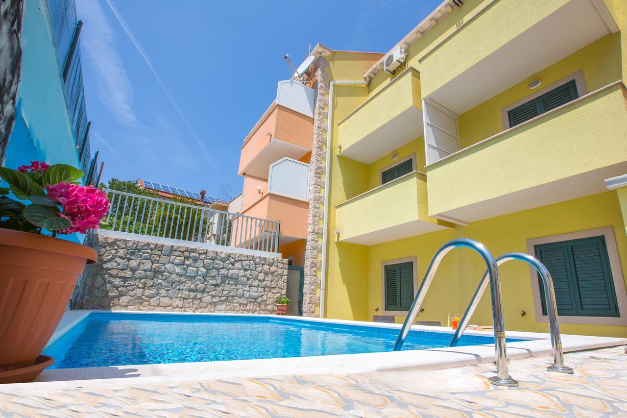 Sunrise Apartments ซัฟทัท ภายนอก รูปภาพ